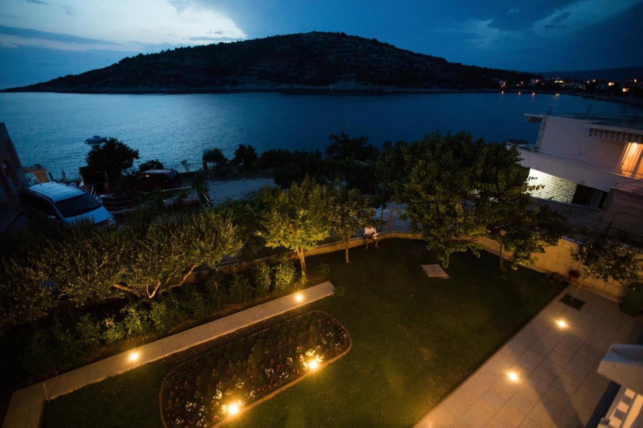 Apartments By The Sea Razanj, Rogoznica - 7484 Экстерьер фото
