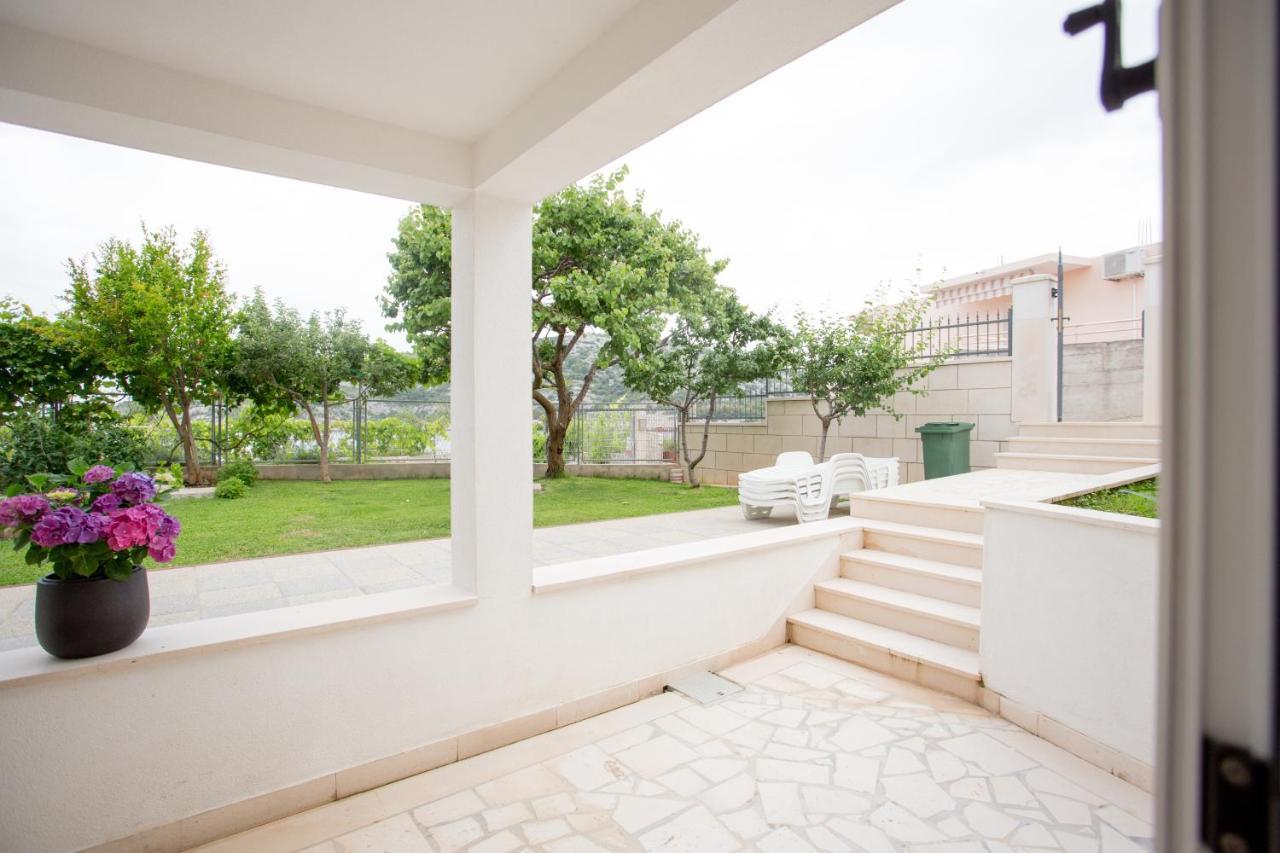 Apartments By The Sea Razanj, Rogoznica - 7484 Экстерьер фото